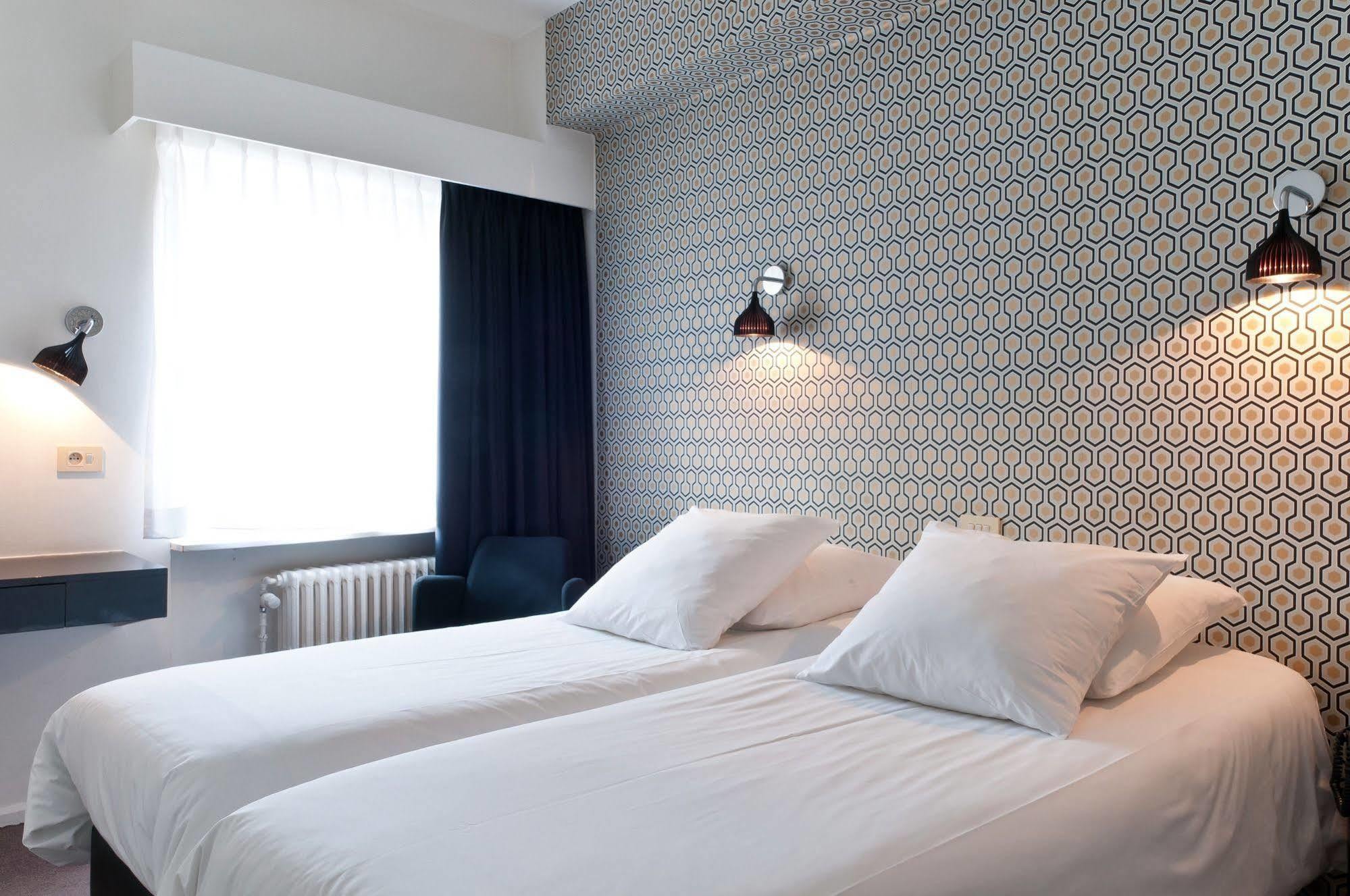 Hotel Queen Anne Brussel Bagian luar foto