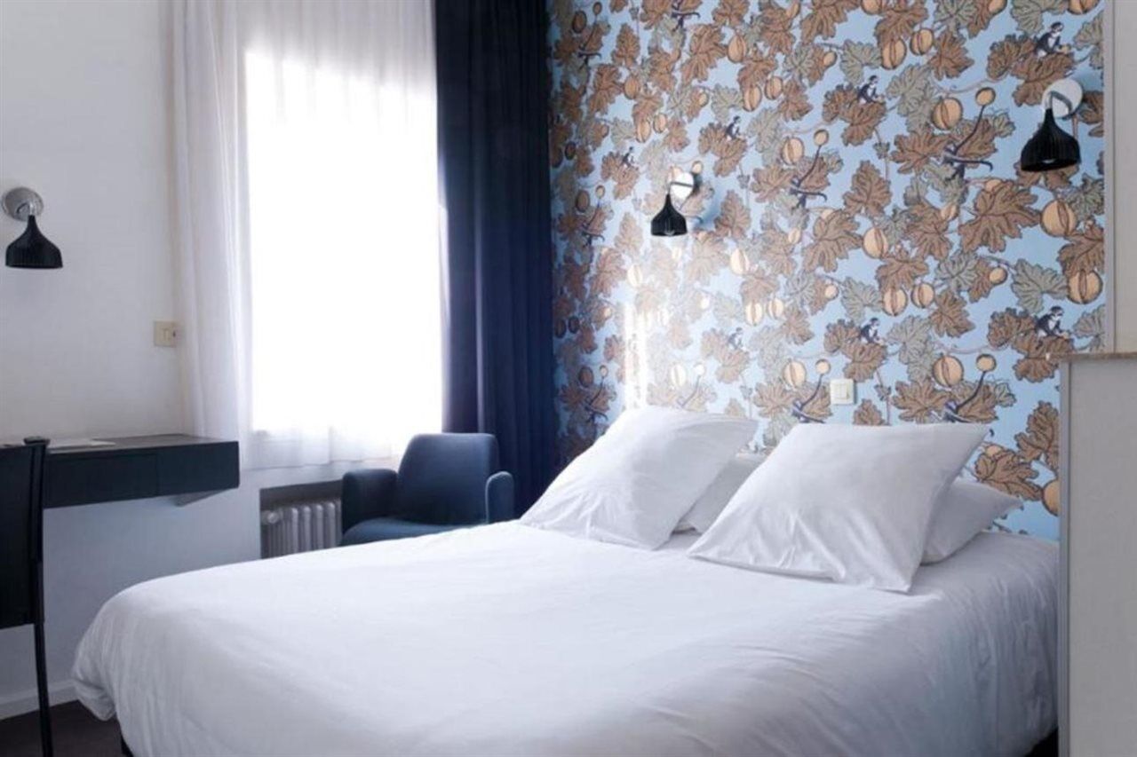 Hotel Queen Anne Brussel Bagian luar foto